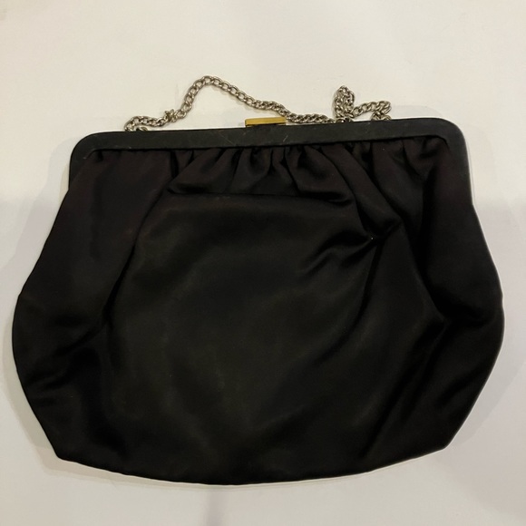 VINTAGE BLACK SILK PLEATED EVENING HANDBAG / CLUTCH GOLD CHAIN HANDLE - Picture 3 of 4
